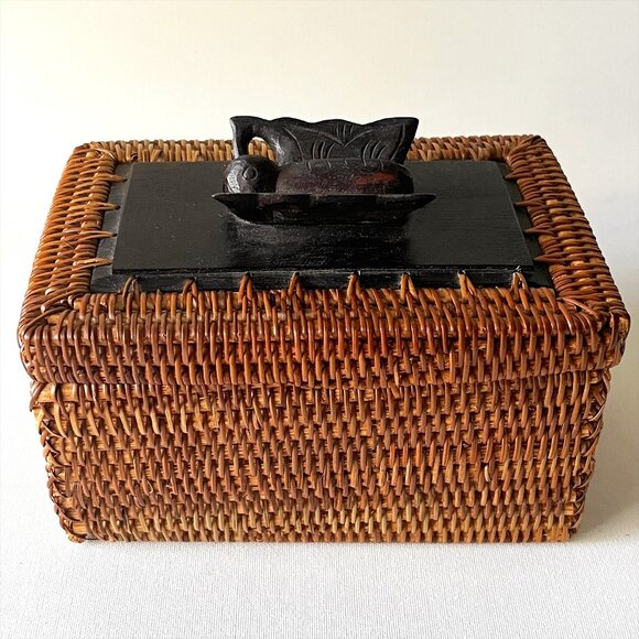 Vintage Indonesian Lombok Handcrafted Woven Basket Box Carved Wood Butterfly Lid - Picture 1 of 8